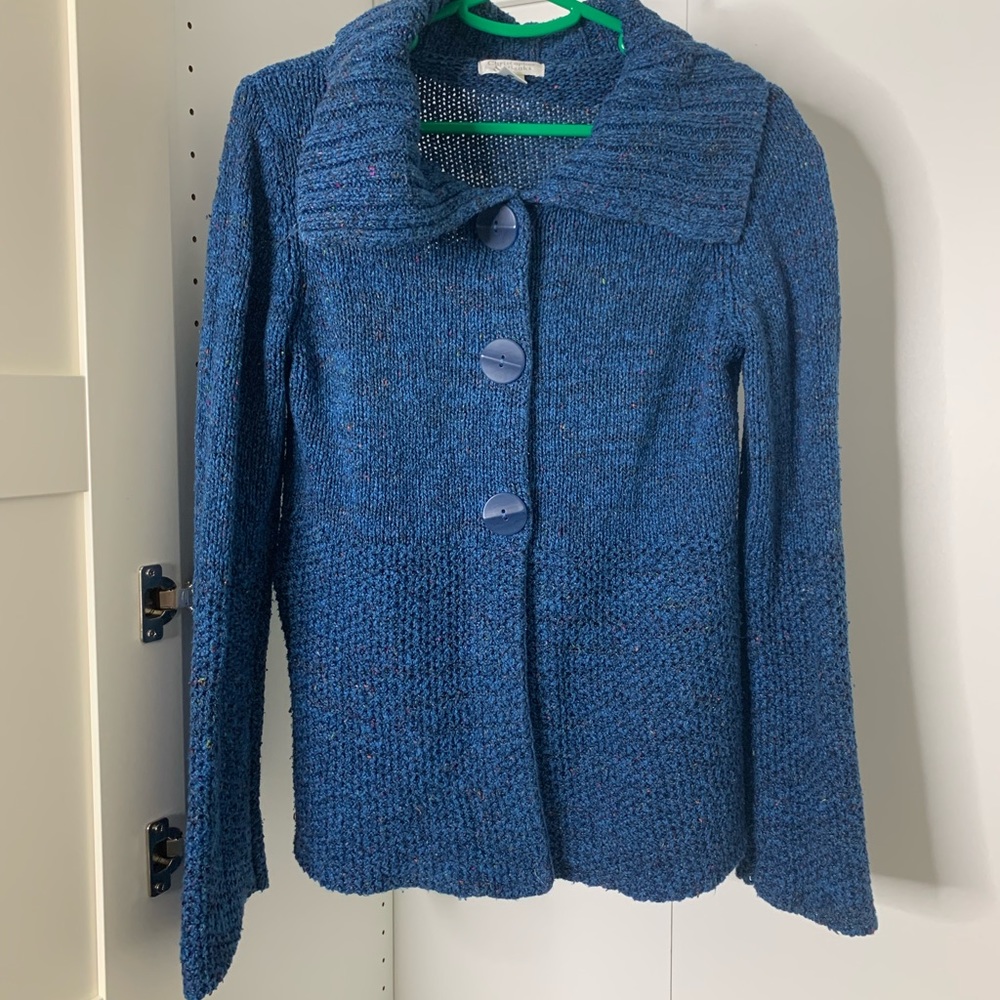 5/$25 Sale ☀️ Chris&Banks Collared Cardigan w/ Statement Buttons